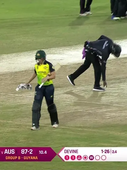 AUS v NZ: Devine gets Lanning caught behind for five
