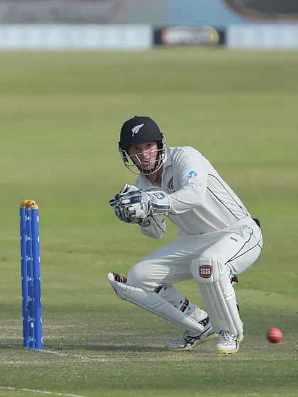 Test in perfect balance as Pakistan and New Zealand grind it out