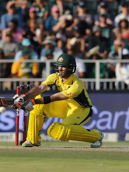 Warner, Maxwell blast Australia home