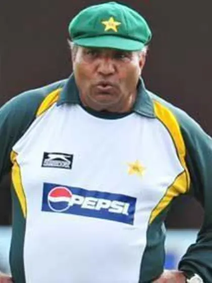 Intikhab confident of Pakistan beating India