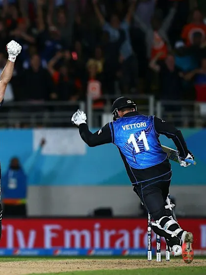 Elliott the hero as New Zealand makes final