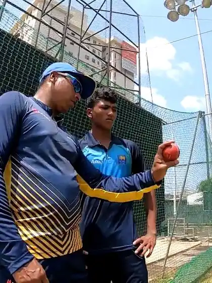 'Don't take shortcuts' – Chaminda Vaas' message to young fast bowlers