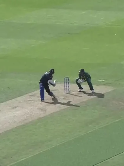 WICKET: Tharanga falls to Tahir for 57