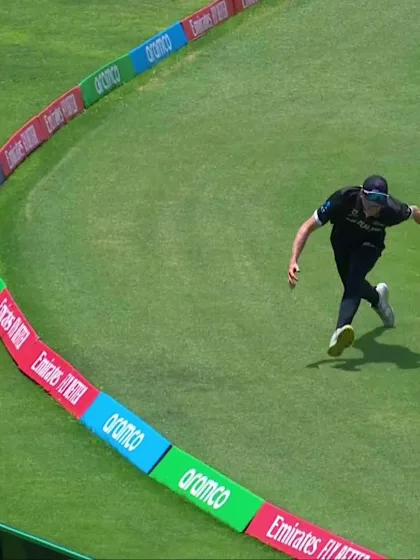 Logo of Gavin Roulston with a Four vs. New Zealand