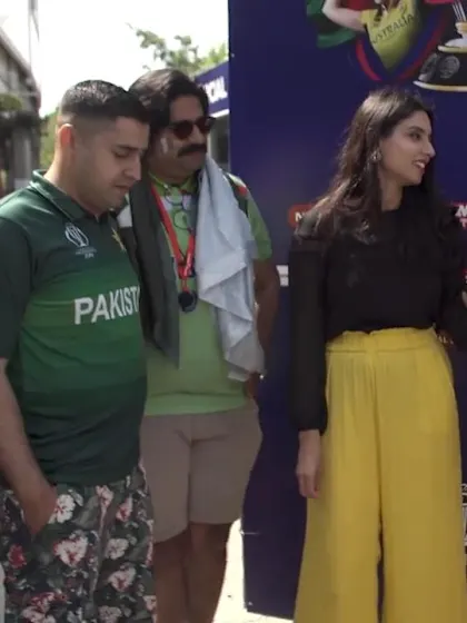 CWC19: Pakistan fans supporting India?!