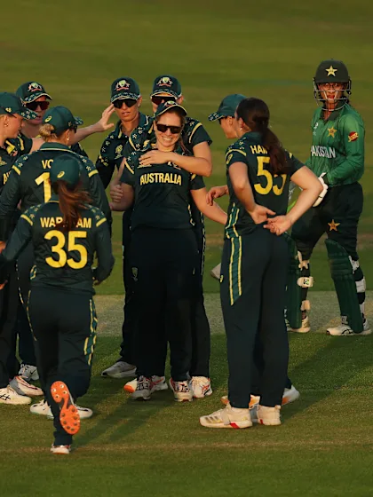 Australia march on; Sri Lanka, New Zealand stay alive
