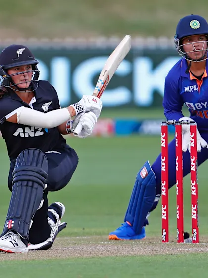Amelia Kerr makes significant gains in ICC Women's ODI Rankings