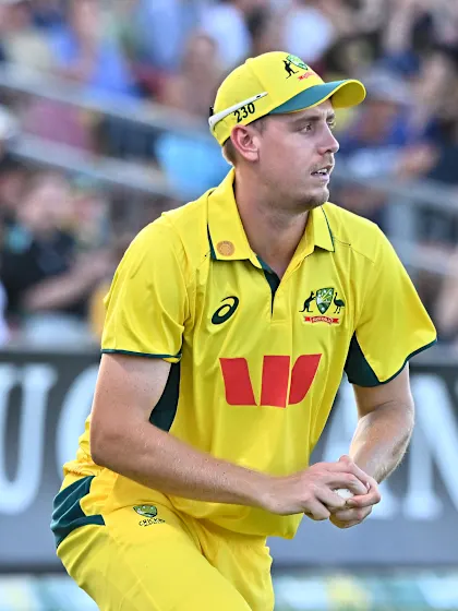 Injury forces Australia into squad change for India ODIs
