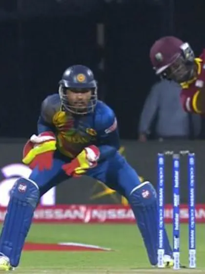Fletcher hits perfectly straight six!