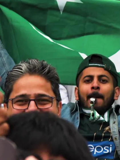 PAK v SA - Pakistan Fans Feature