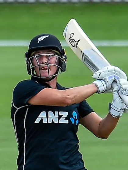 Sophie Devine, bowlers deny Windies in thriller