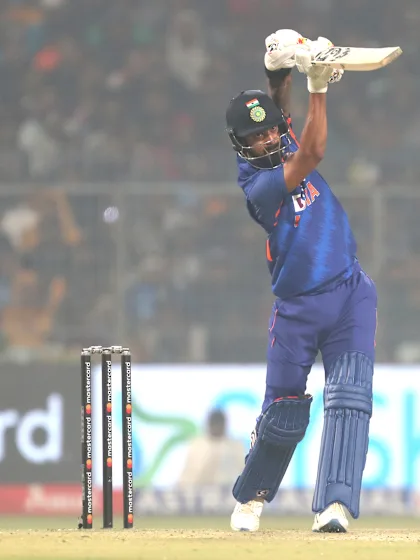 'Nice, cold shower, a good meal' – Rahul relishing middle-order role in India's ODI setup