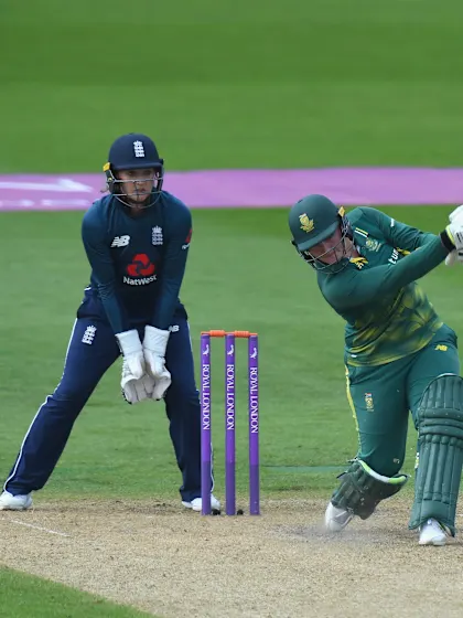 Bowlers and Lee take South Africa to impressive victory