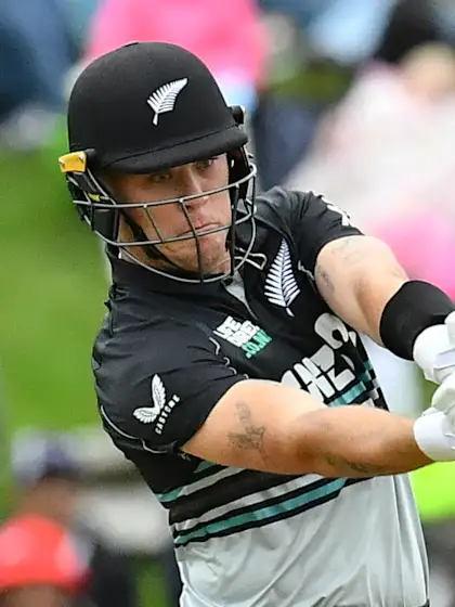 New Zealand suffer injury blow for tri-series in Zimbabwe