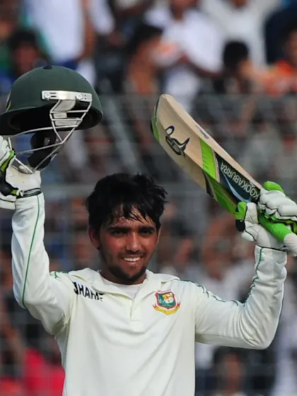 Mominul ton frustrates New Zealand