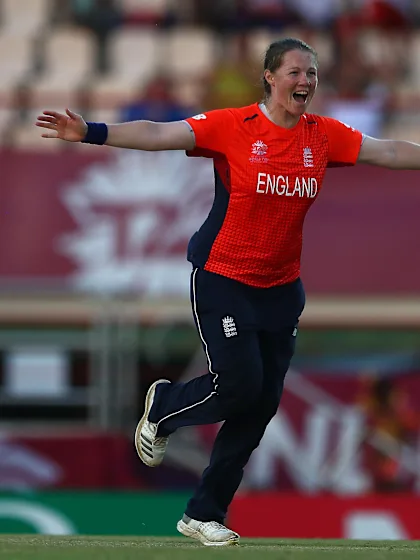 Shrubsole, Sciver halt South African hopes