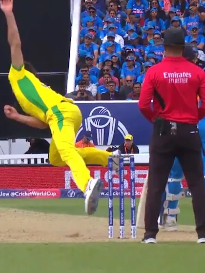 CWC19: IND v AUS - Pandya falls to Cummins just short of the half-century