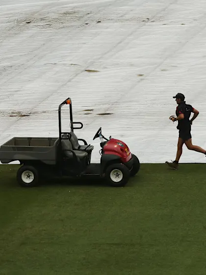 Rain hampers England’s push for win