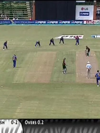 Chaminda Vaas takes a hat-trick with first three deliveries of the match