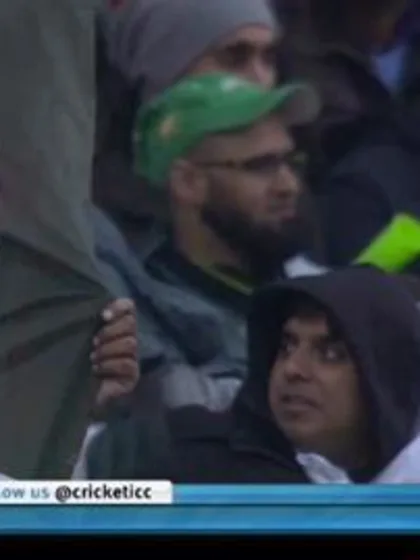 M10: Rohit Sharma wicket