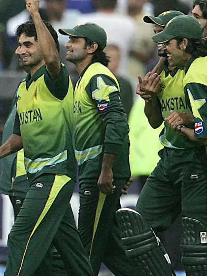 Misbah, Malik special floors Australia | AUS v Pak | T20WC 2007