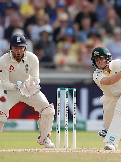 England take control but Steve Smith resists