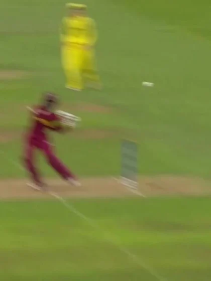WICKET:Felicia Walters falls to Ellyse Perry for 7