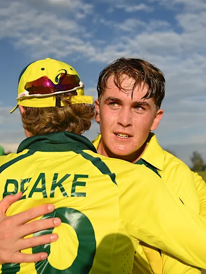 Semi-final 2 Report: Australia set up senior World Cup final repeat with dramatic one-wicket win over Pakistan