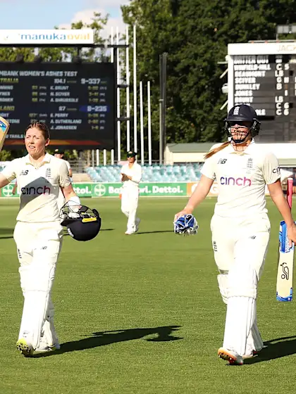 England hold on with Heather Knight leading the charge