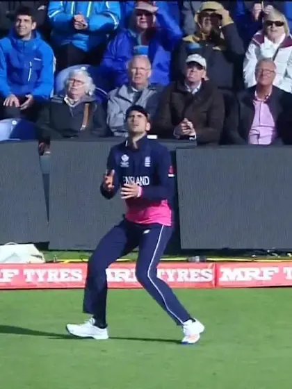Logo of WICKET: Corey Anderson falls to Liam Plunkett for 10