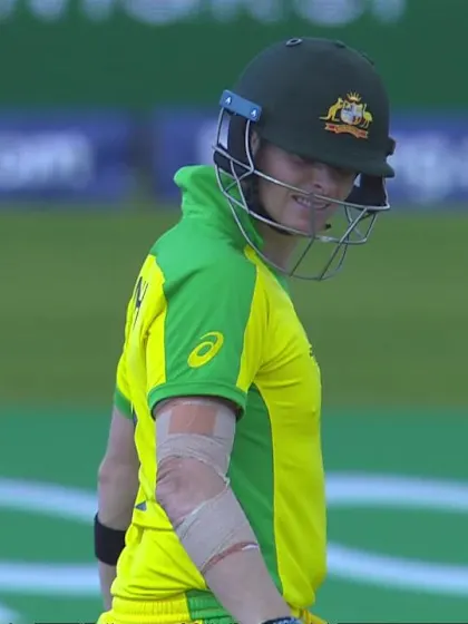 CWC_2019_MATCH10_AUSvWI_SMITH_HAND_ON_BALL