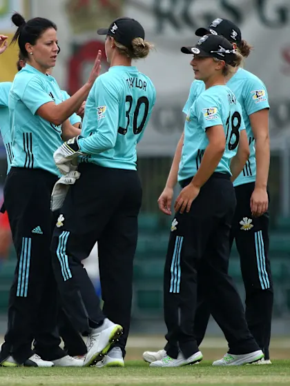 Lizelle Lee, Marizanne Kapp keep Surrey Stars in the hunt