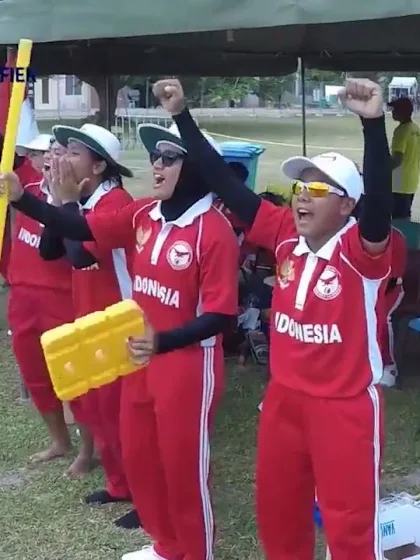 Women's Qualifier 2019 – EAP: Indonesia women's special cheer for their team