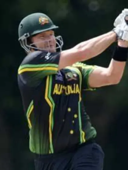 Australia thrash New Zealand