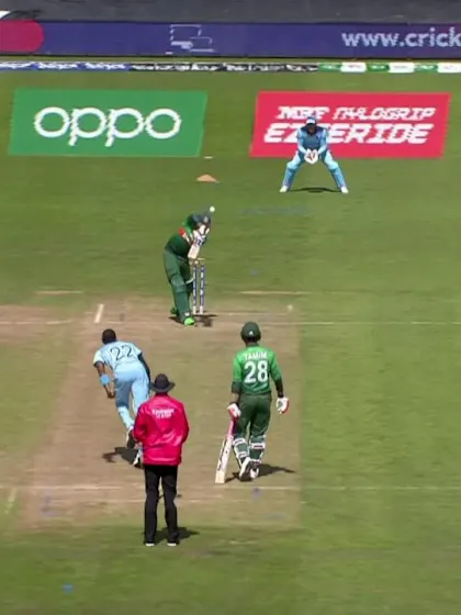 Archer on his six wicket