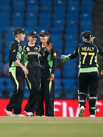 Australia survives South Africa scare; New Zealand routs Ireland