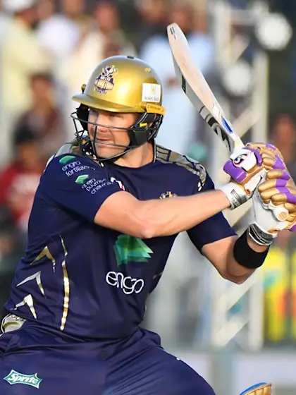 Shane Watson guides Quetta to PSL play-offs