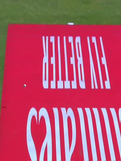 Logo of Steve Wedderburn with a Four vs. Sri Lanka