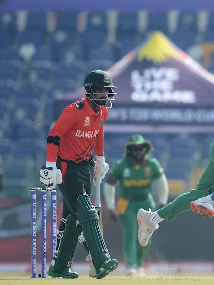 Rabada on fire to help South Africa past Bangladesh