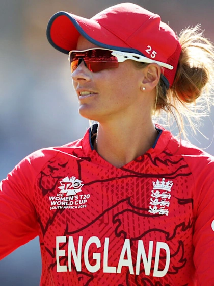 Danni Wyatt chats with Xoli Zondo after England's crushing win | Women's T20 WC 2023