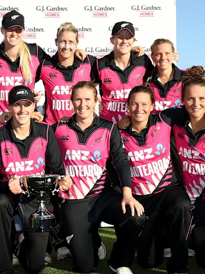 All-round Sophie Devine stars in 3-0 sweep for New Zealand