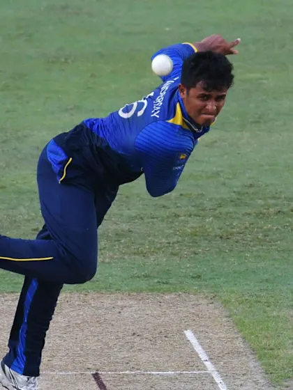 Vandersay to replace injured Herath