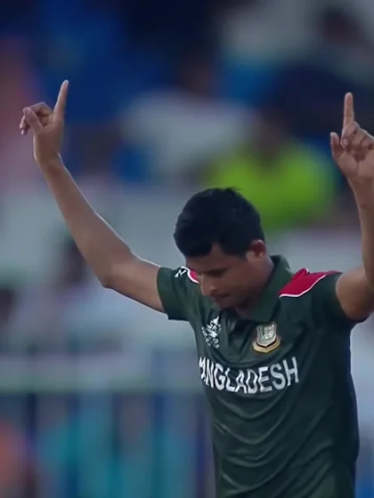 Rajapaksa out after 31-ball 53