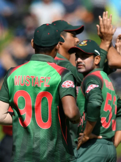 Bangladesh aim to secure finals spot