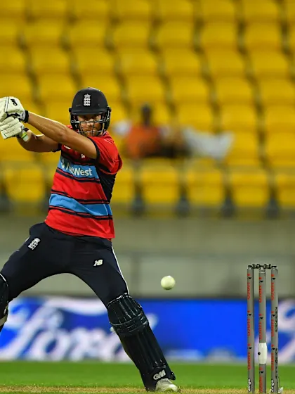 New Zealand, England in fight for spot in final