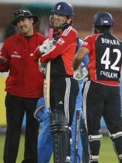 Rain spoils thrilling finish, Lord's ODI ends in a tie