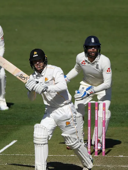 Blundell, Jamieson give England bowlers a rough time