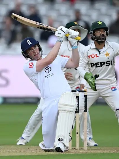England extend lead over Pakistan on rain-hit Day 3 at Lord's 
