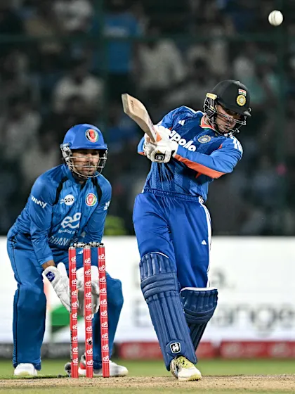 Batting fireworks delight Delhi as India go up 2-0