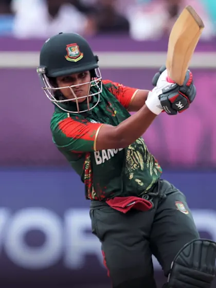 A slow start for Bangladesh | Powerplay Highlights | CWC25